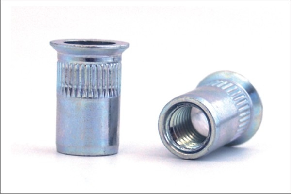 Фото резьбовой заклепки