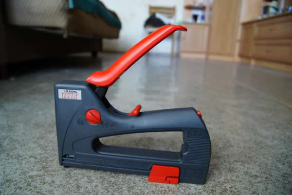 строительный степлер