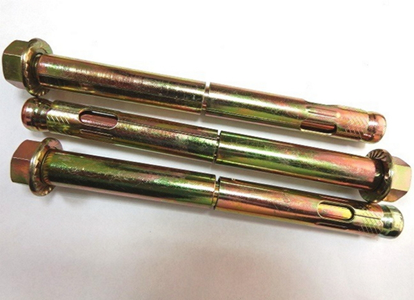 Фото анкерных болтов с гайкам двухраспорных