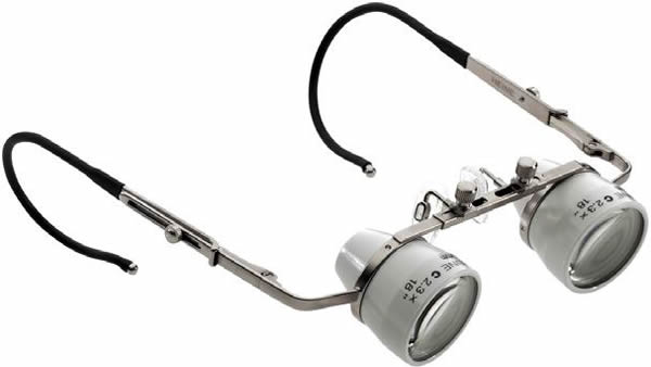 Фото бинокулярной лупы