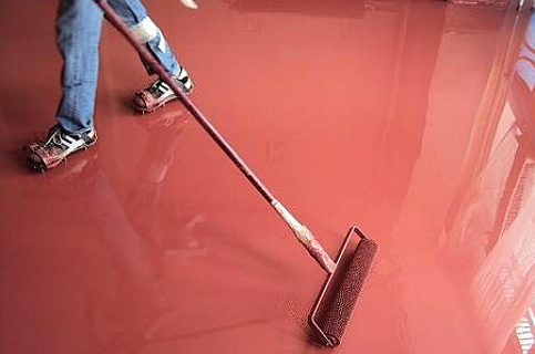 Фото игольчатого валика для полимерного наливного пола