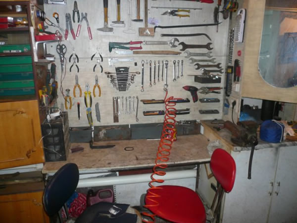 Фото верстака гаражного