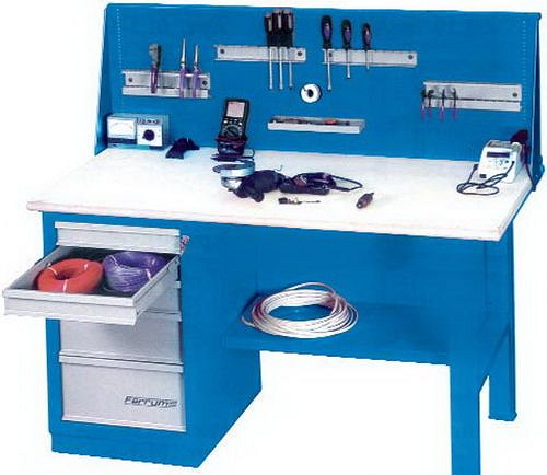 Фото металлического столярного верстака