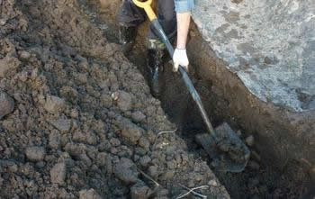 выпуск канализационной трубы